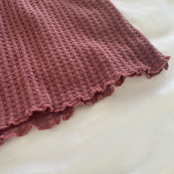 turtleneck long sleeve lettuce cut - Picture 3 of 3